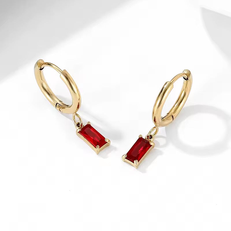 Geometric cubic zerconia hoop