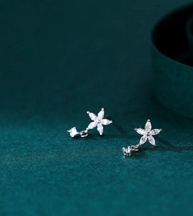 SHINY SMALL FLOWER EAR STUD